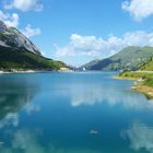 Spiegelungen im Fedaiasee