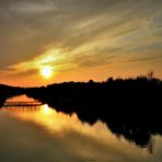 Spiegelungen im Kanal