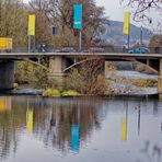 Spiegelungen im Neckar