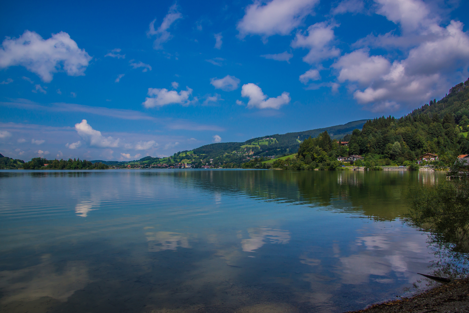 Spiegelungen im Schliersee