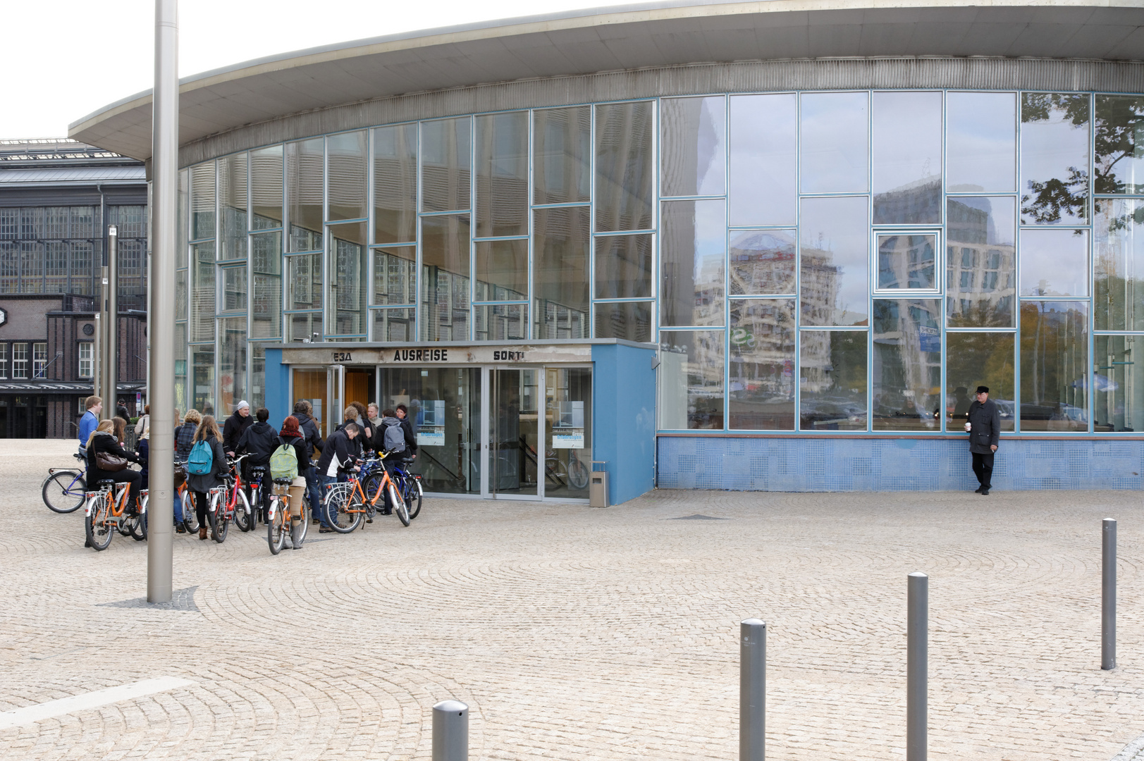 Spiegelungen im Tränenpalast