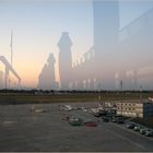 Spiegelungen/Schatten am Flughafen Tegel