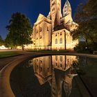 Spiegelung_kaiserdom_Speyer#1