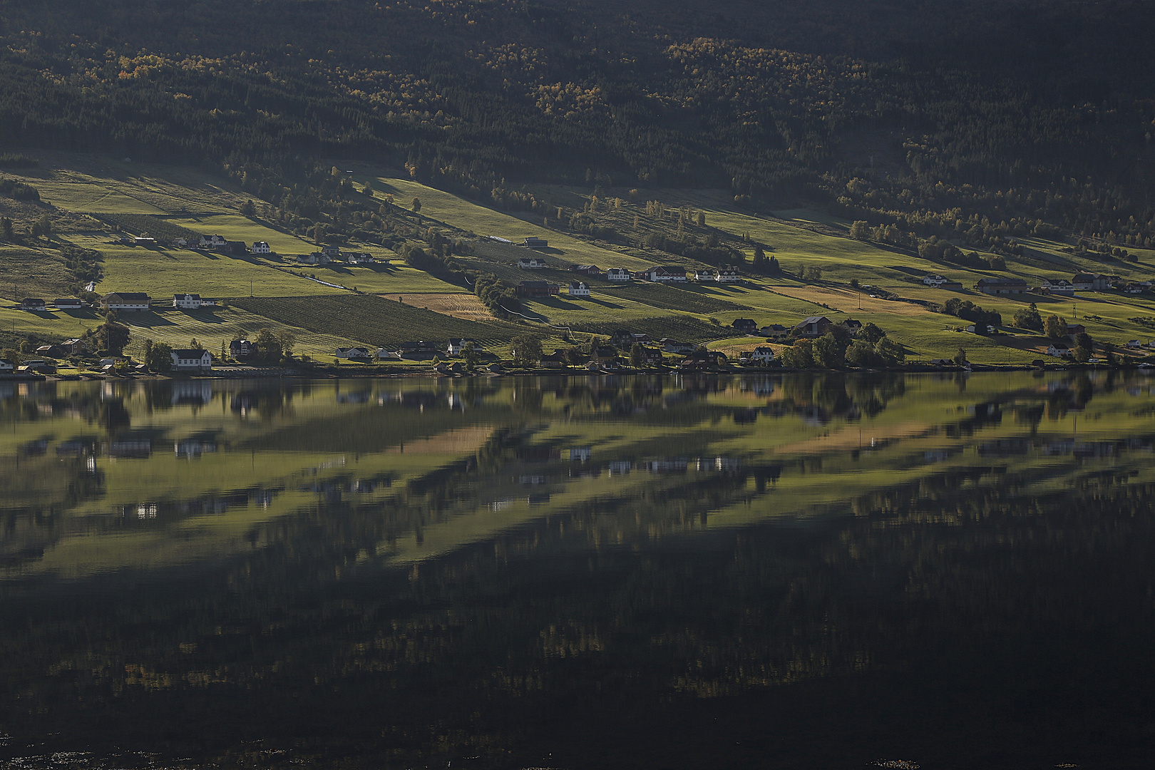 Spieglein, Spieglein am Nordfjord