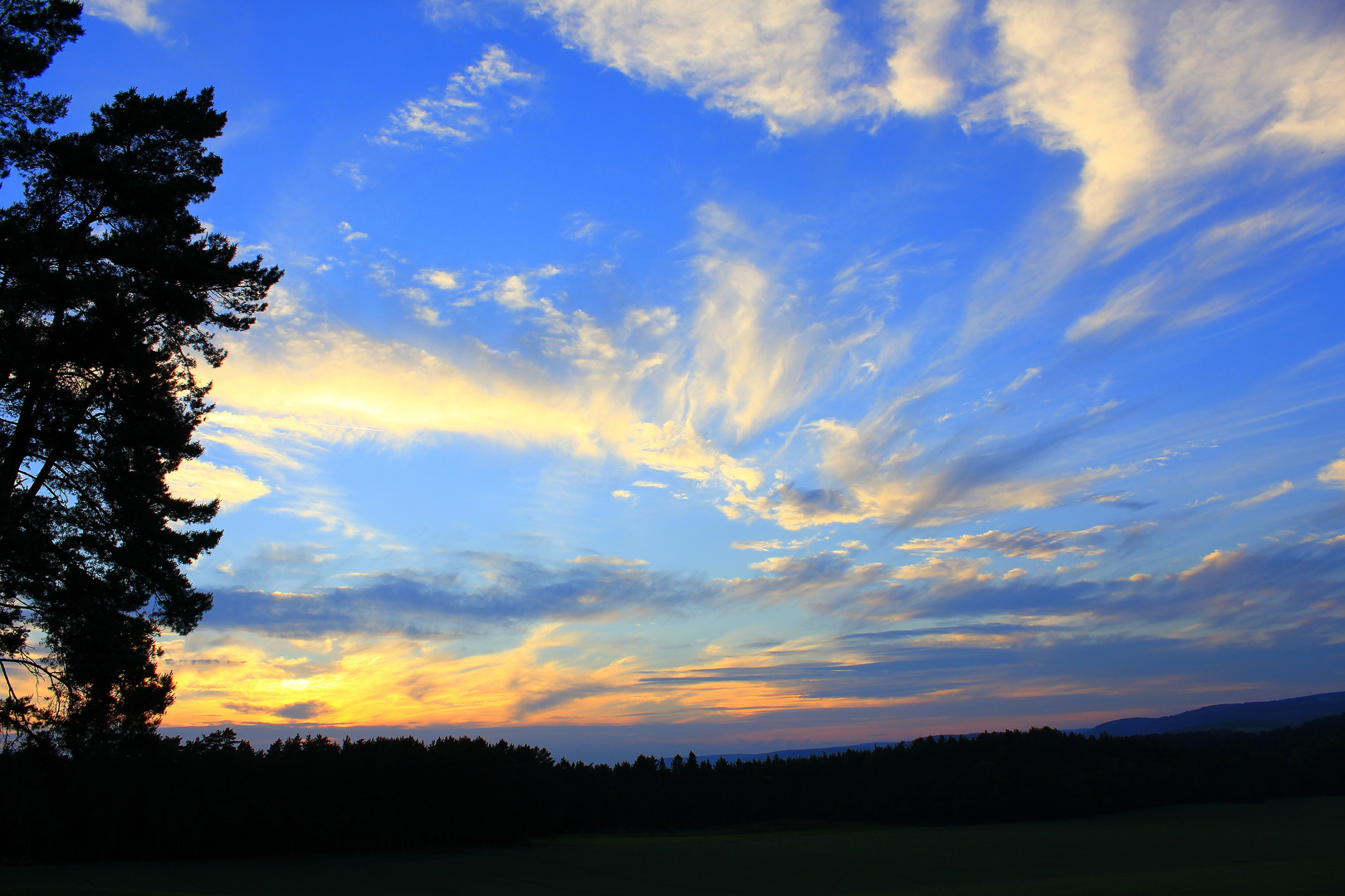 Spieglungen eines Sonnenuntergangs