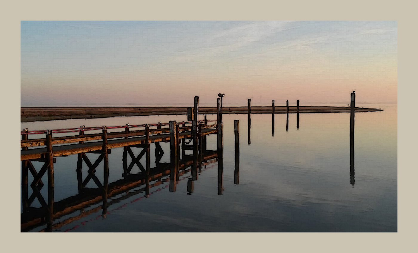 Spiekerooger Hafen im Sonnenaufgang