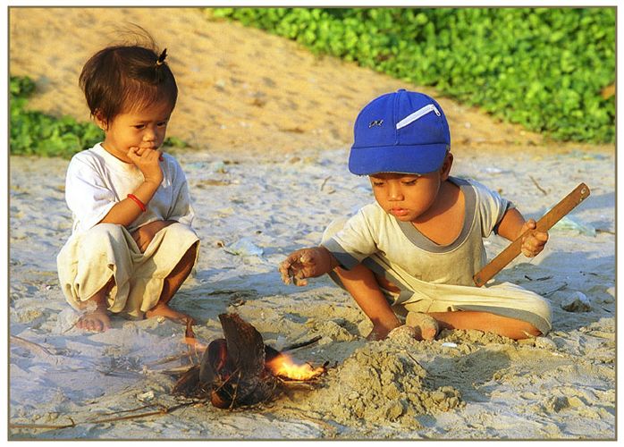 Spiel mit dem Feuer-Mui Ne-Vietnam