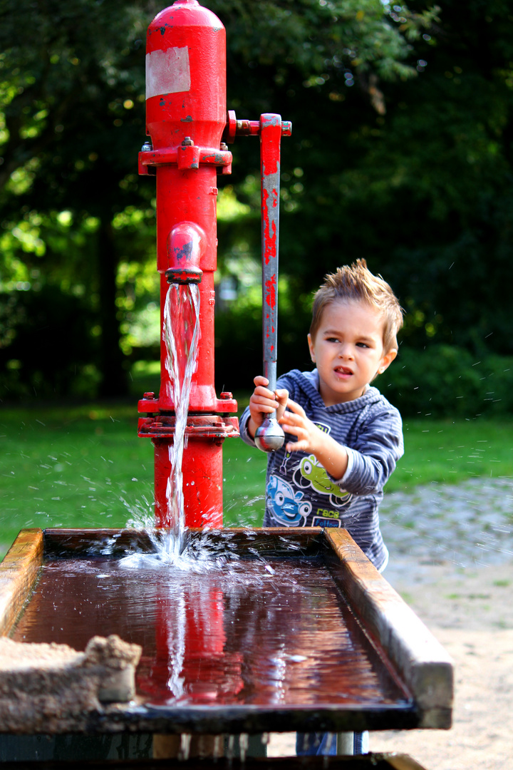 Spiel nicht mit dem Wasser