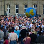 Spielball der Massen II