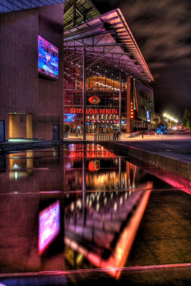 Spielbank Berlin am Potsdamer Platz bei Nacht [HDRi]