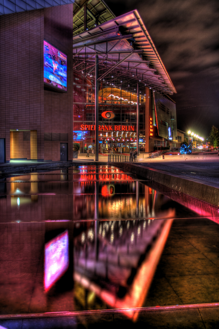 Spielbank Berlin am Potsdamer Platz bei Nacht [HDRi]