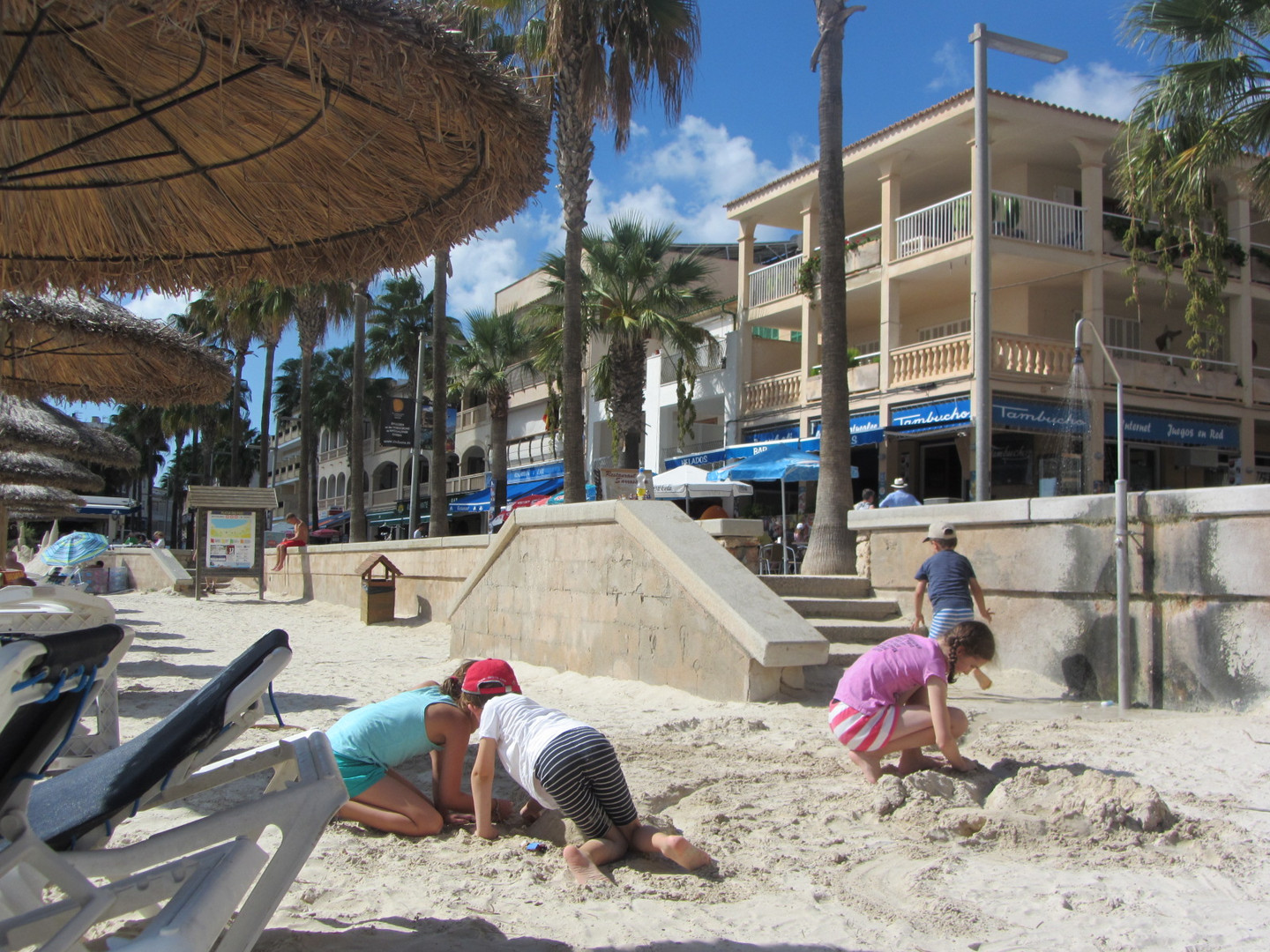 Spielen am Strand