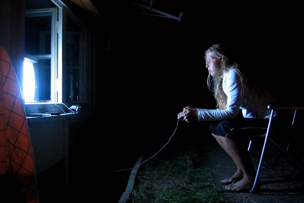 spielend (-) hypnotisch