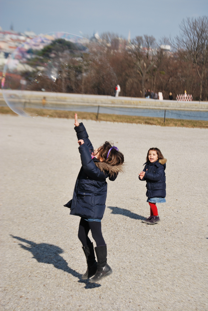 Spielende Kinder...