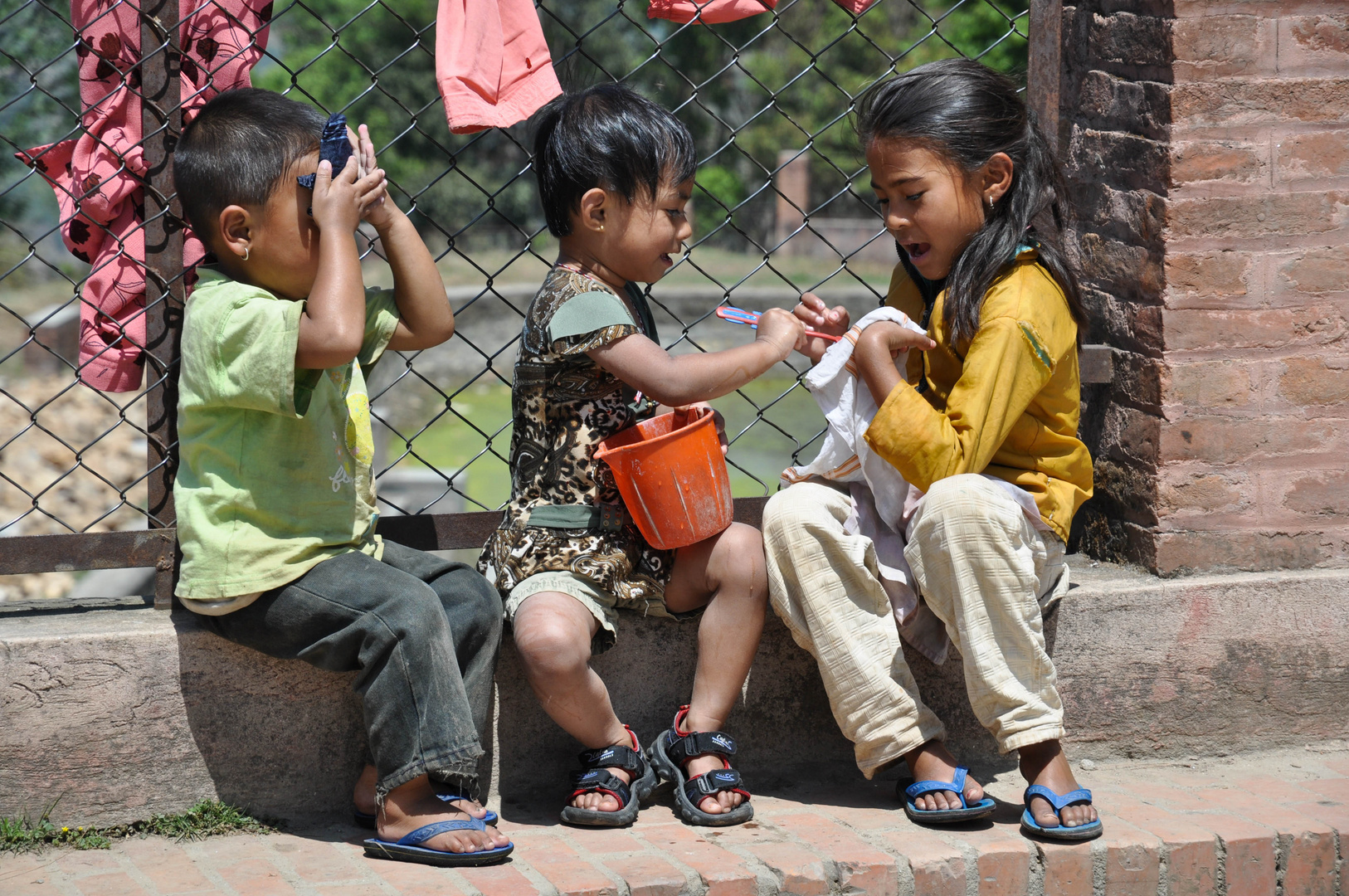 Spielende Kinder Foto Bild Kinder Indien Nepal Menschen Bilder Auf Fotocommunity