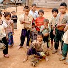 spielende Kinder im Norden von Laos ( Phonsali )