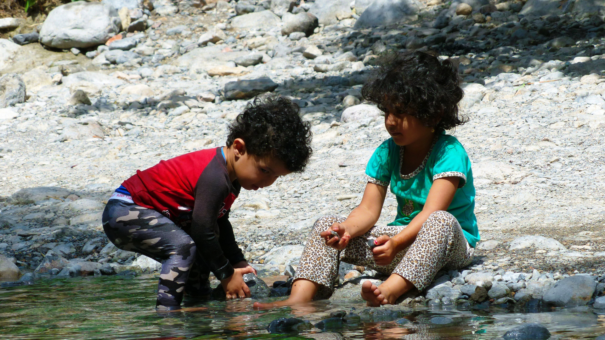 spielende Kinder im Oman