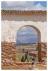 spielende Kinder in Chinchero