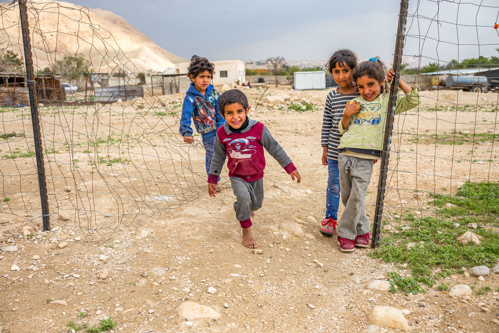 Spielende Kinder in Jordanien