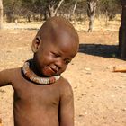 Spielender Himbajunge