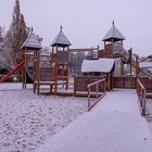 Spielplatz im Schnee