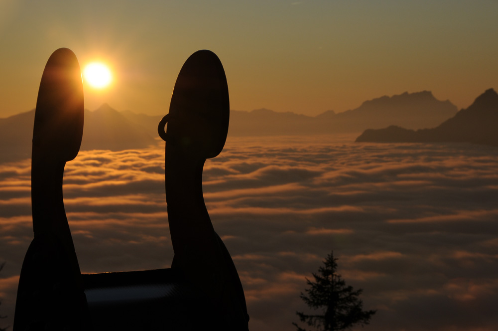 Spielplatz über dem Nebel