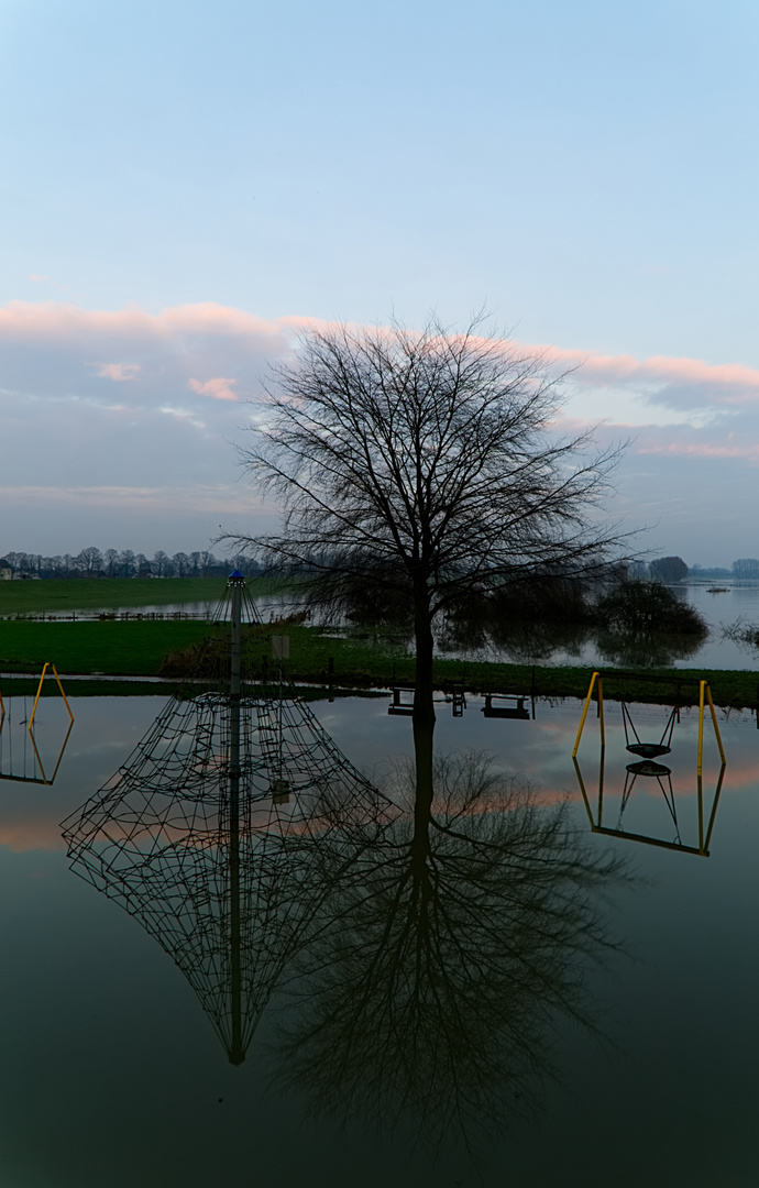 Spielplatz unter Wasser