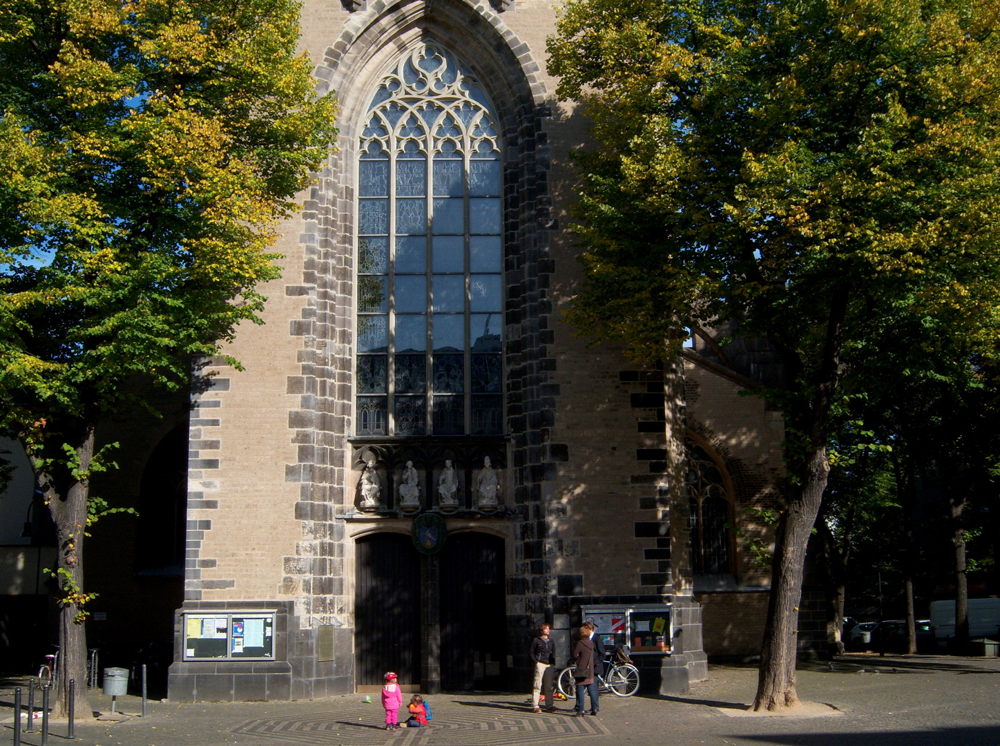 Spielplatz vor der Severinskirche