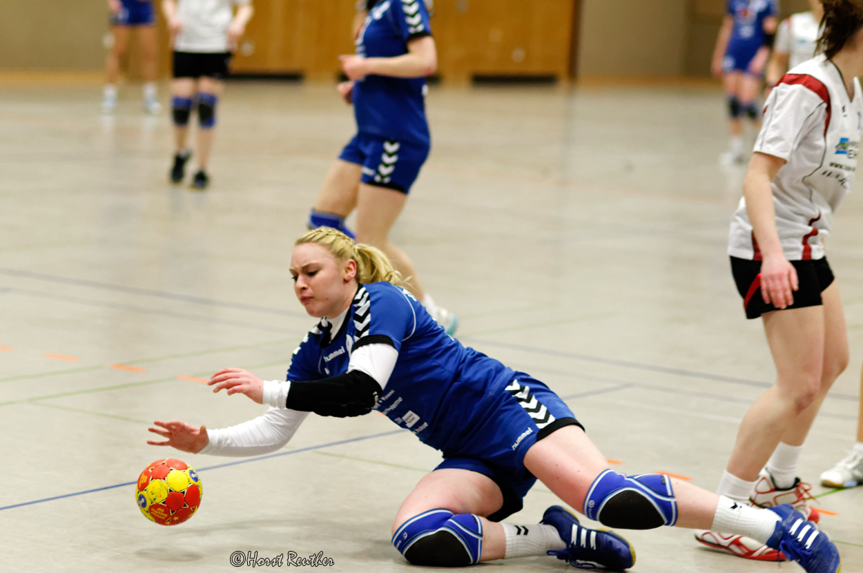 Spielszene mit Lena gegen Warstein