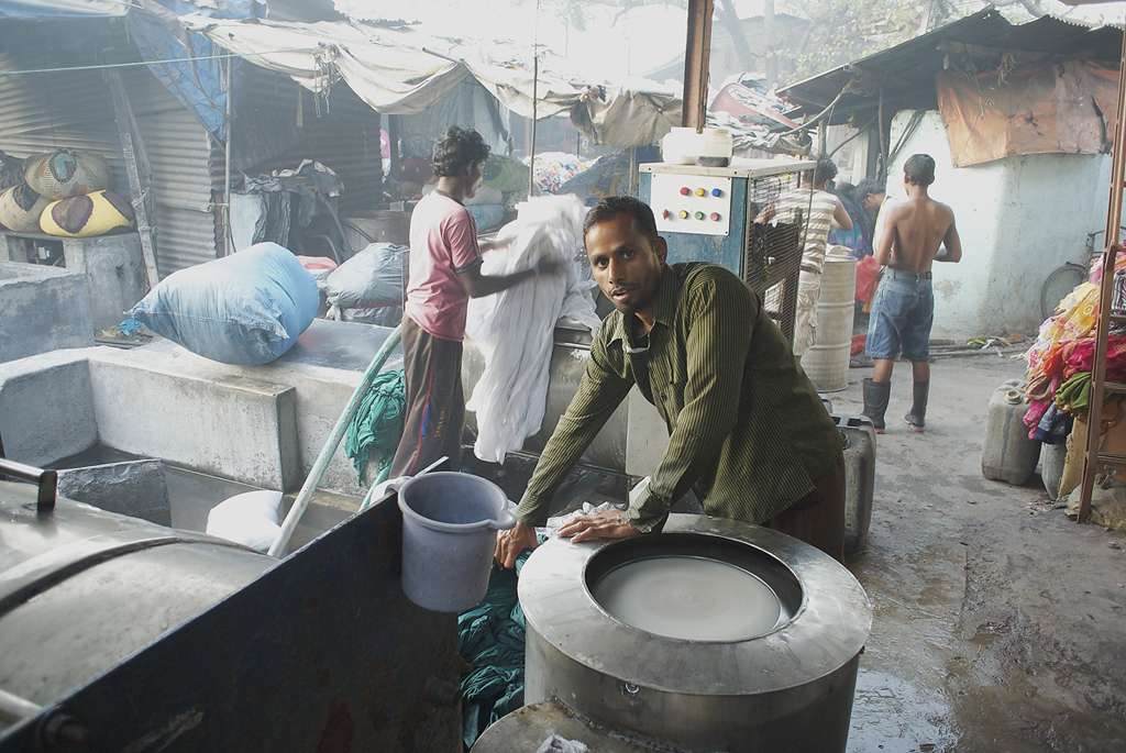 Spinner Dhobi Ghat 6-30