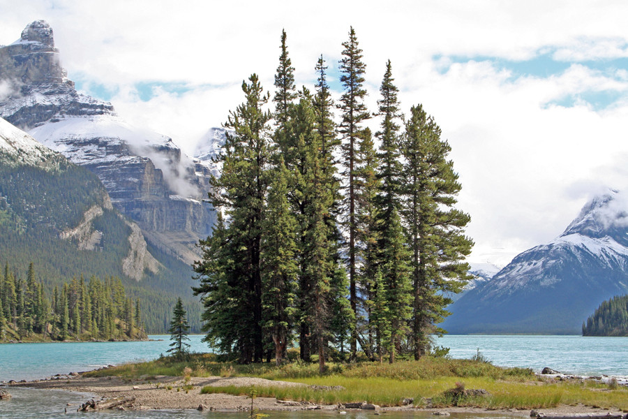 Spirit Island (Maligne Lake)