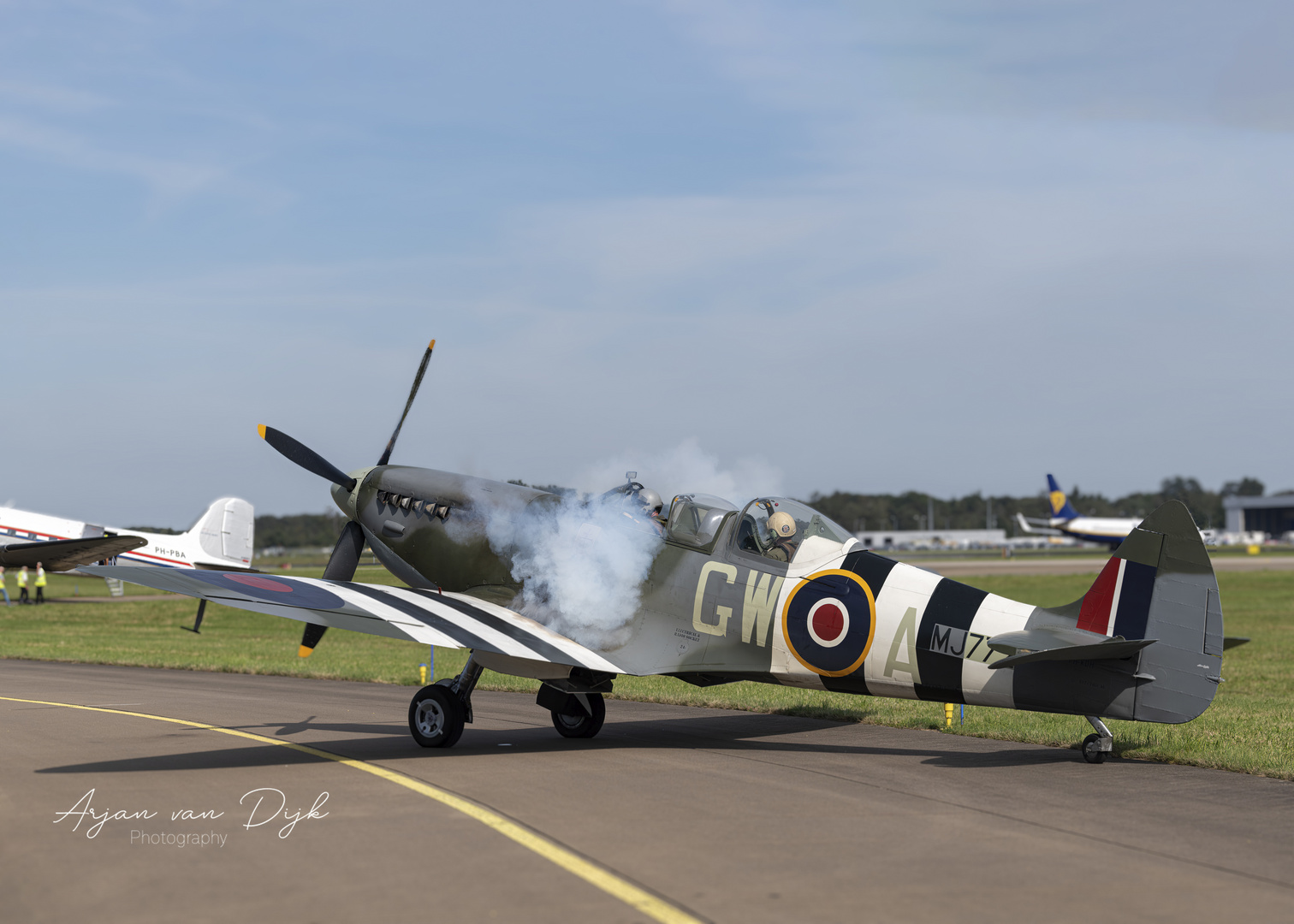 Spitfire engine start