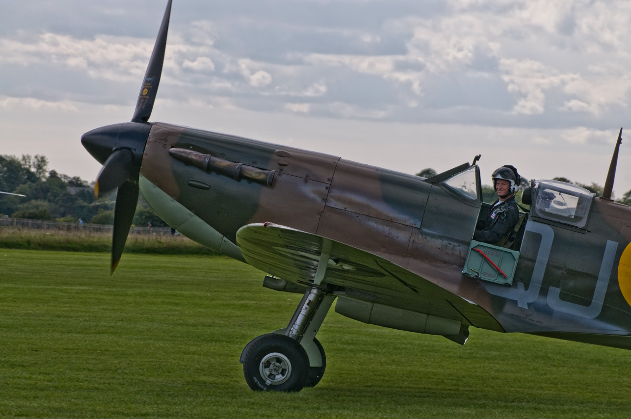 Spitfire MH 434 - Goodwood