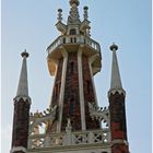 Spitze des Bibelturms in Wörlitz (Gegenlichtaufnahme)