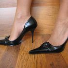 spitze schwarze Pumps