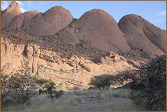 Spitzkoppe am Morgen  ... in NAMIBIA