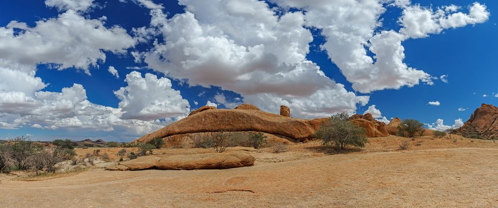 Spitzkoppe, weites Land 2. 