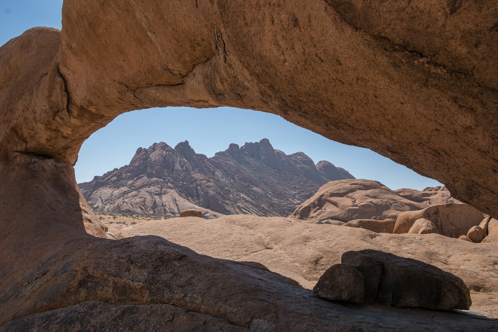 Spitzkoppe...Ein Blick durch das Auge 