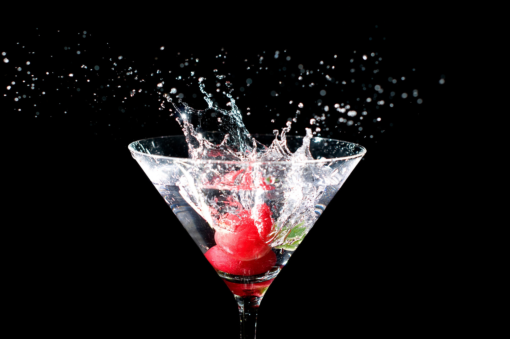 Splash- Coctail mit Radieschen