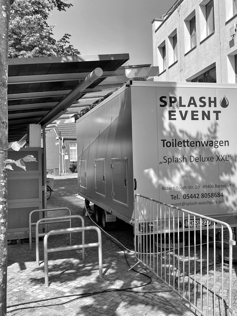 splash deluxe...