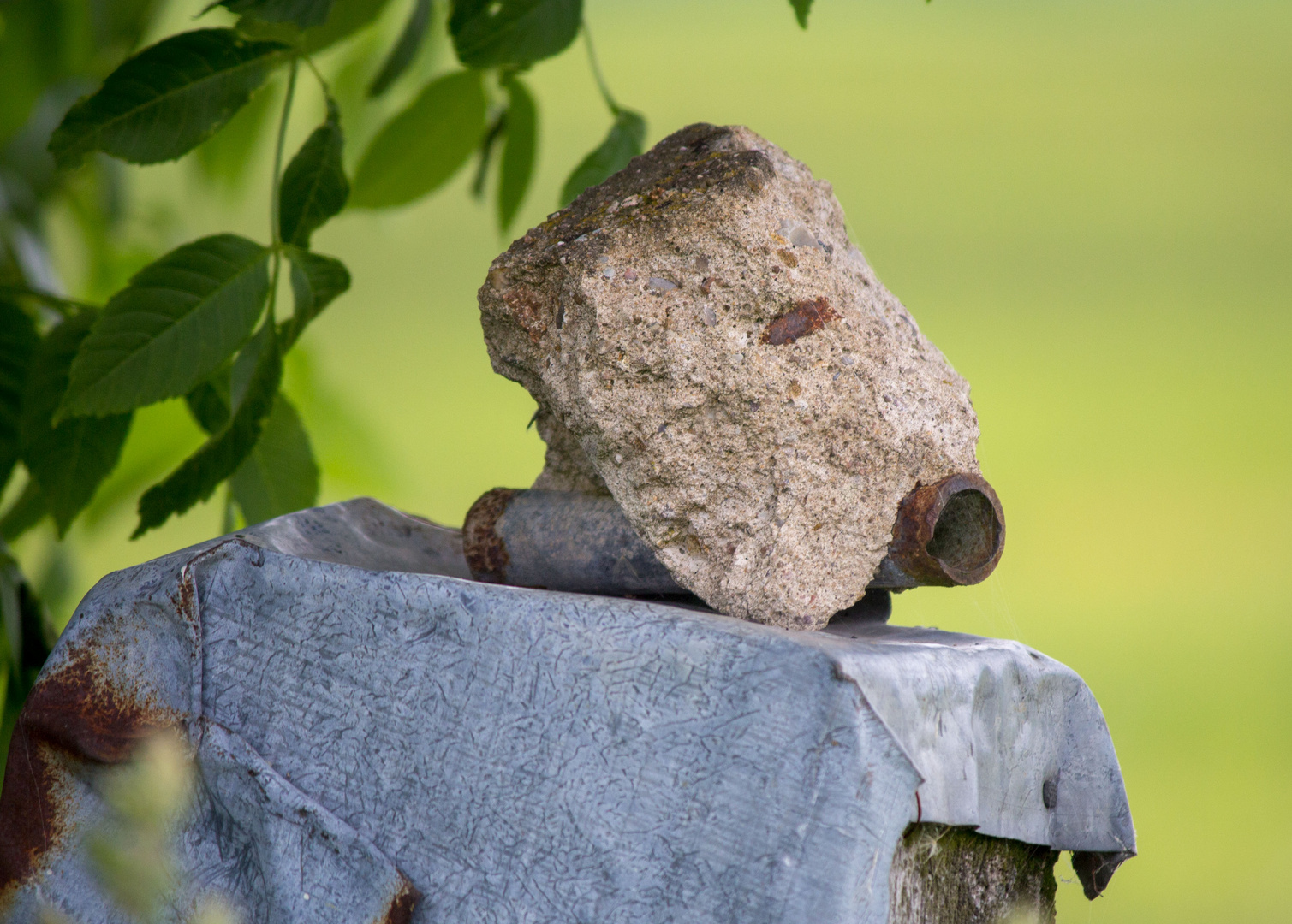 Spontan Fotografie Stein am Feldesrand 