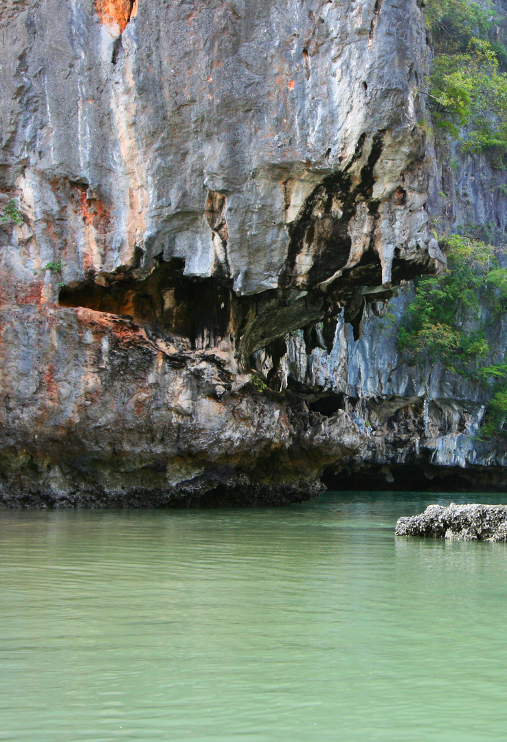 Spooky Place "Piranha Felsen"