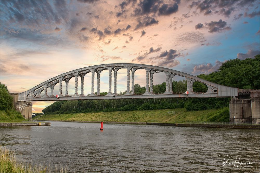  Spoorbrug over het Albertkanaal .....