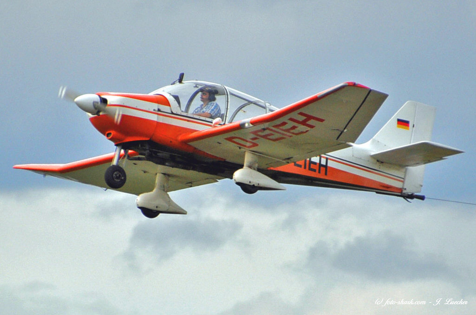 Sportflugzeug Robin Remorqer DR400