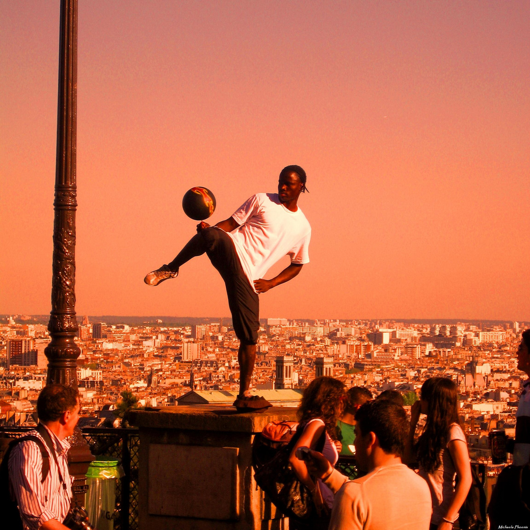 Sportif en plein air de Basilique du Sacré Coeur a Montmartre Paris