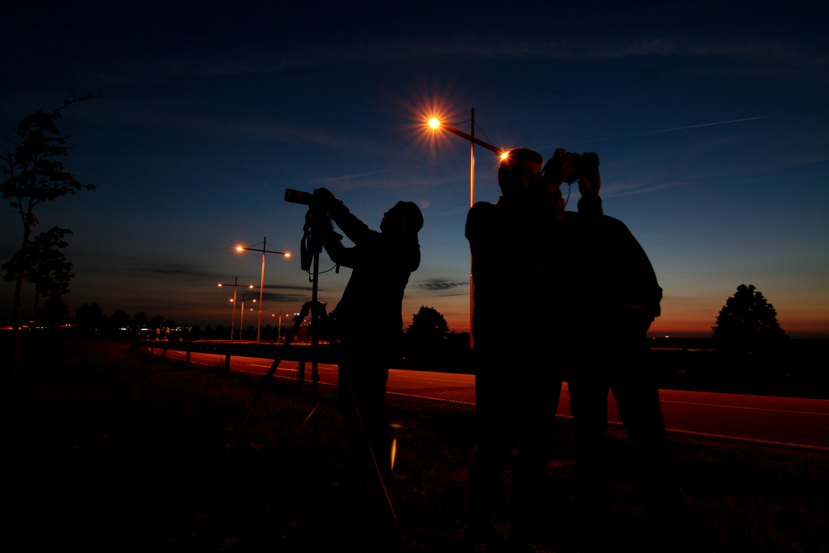 spotter bei nacht