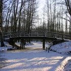 Spreewaldfließ im Winter mit Brücke