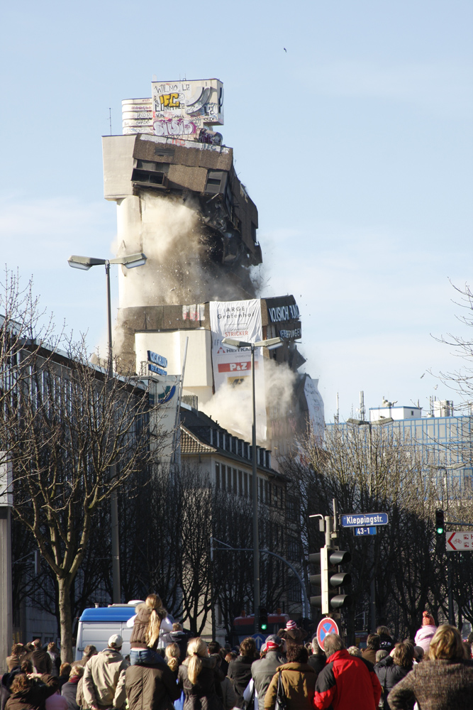 Sprengung des Volkswohlbund Hauses in Dortmund