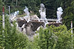 sprengung eines viadukts