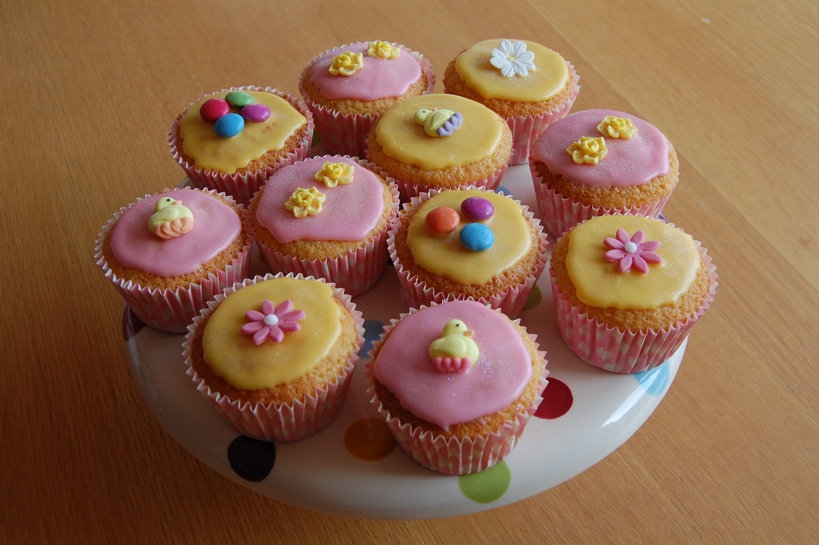 Spring cakes for Sabine.